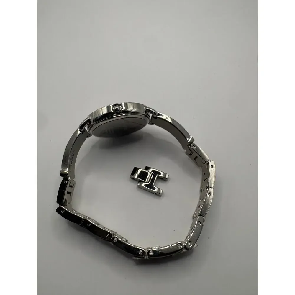 Guess Women Watch Silver-Tone Round Stainless Steel Link Bracelet NWT